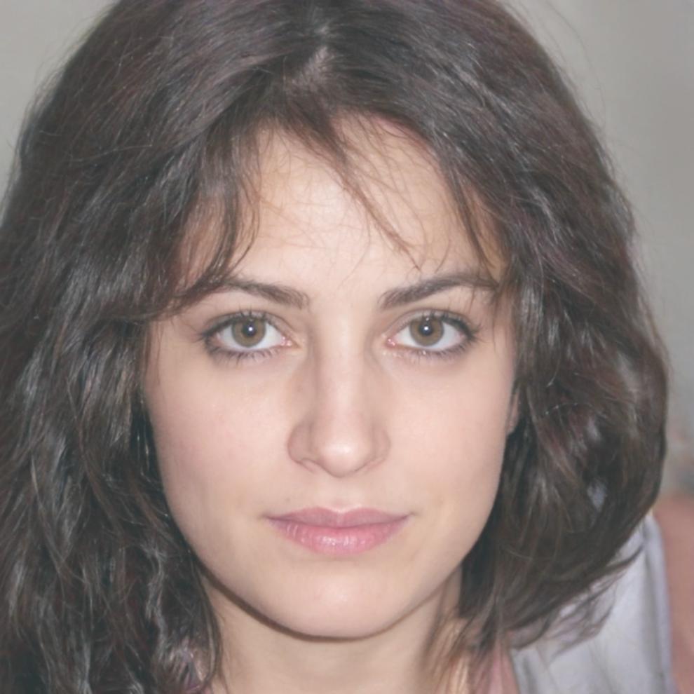 Portrait of Nadia Veltri